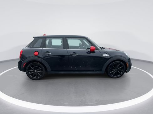 Used 2020 MINI Cooper S image 9