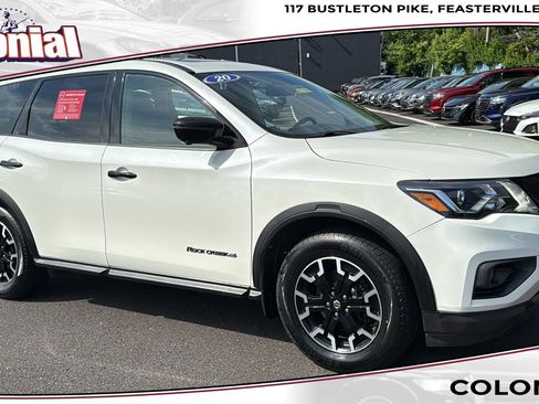 Used 2020 Nissan Pathfinder SL AWD/4WD image 1