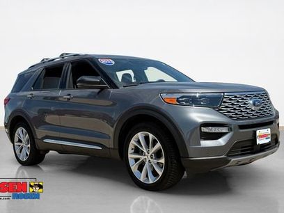 Certified 2023 Ford Explorer Platinum w/ Technology Package