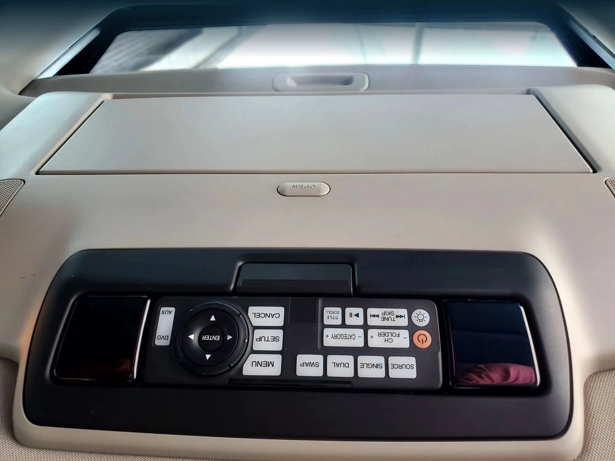 Used 2015 Honda Odyssey Touring Elite image 40