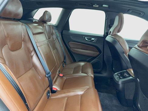 Used 2021 Volvo XC60 T5 Inscription w/ Protection Package image 45