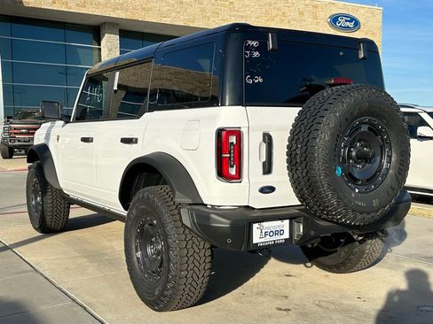 New 2025 Ford Bronco Badlands image 37