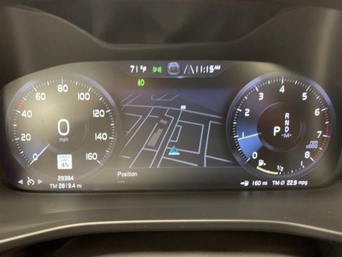 Used 2022 Volvo XC40 T5 R-Design w/ Climate Package image 25