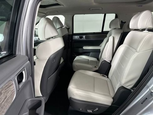 Used 2024 Hyundai Santa Fe Calligraphy image 25