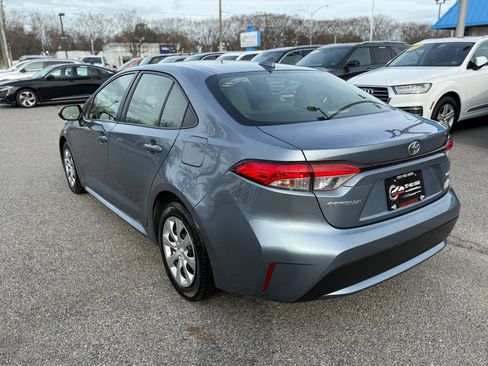 Used 2021 Toyota Corolla LE image 10