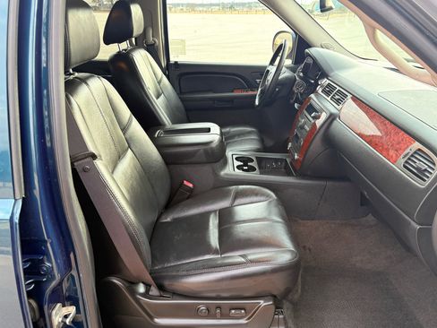 Used 2007 Chevrolet Avalanche LT w/ LT Preferred Equipment Group image 19