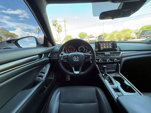 Used 2018 Honda Accord Sport image 29
