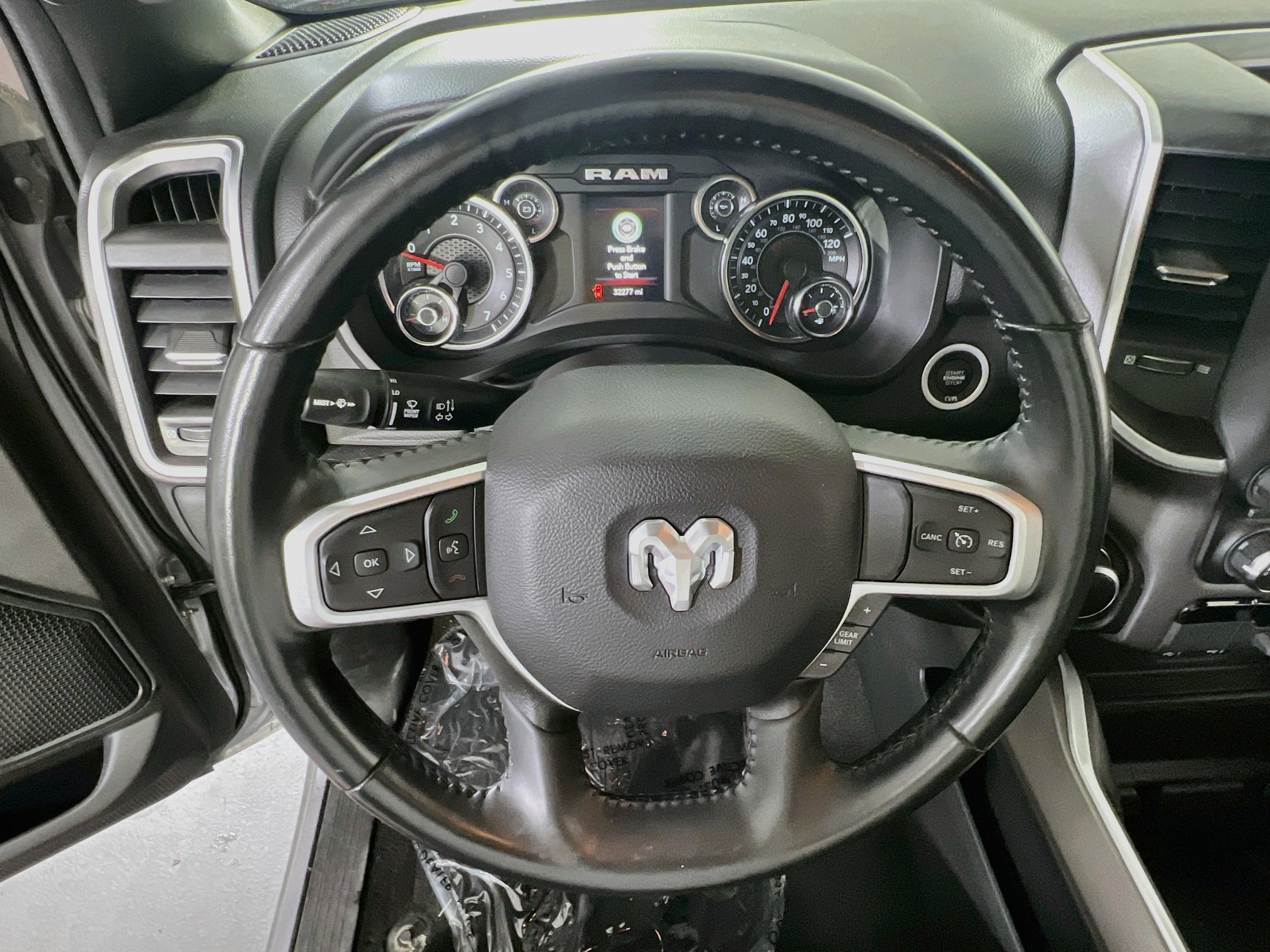 Used 2023 RAM 1500 Big Horn AWD/4WD image 11