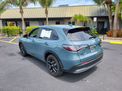 Used 2024 Honda HR-V Sport image 8