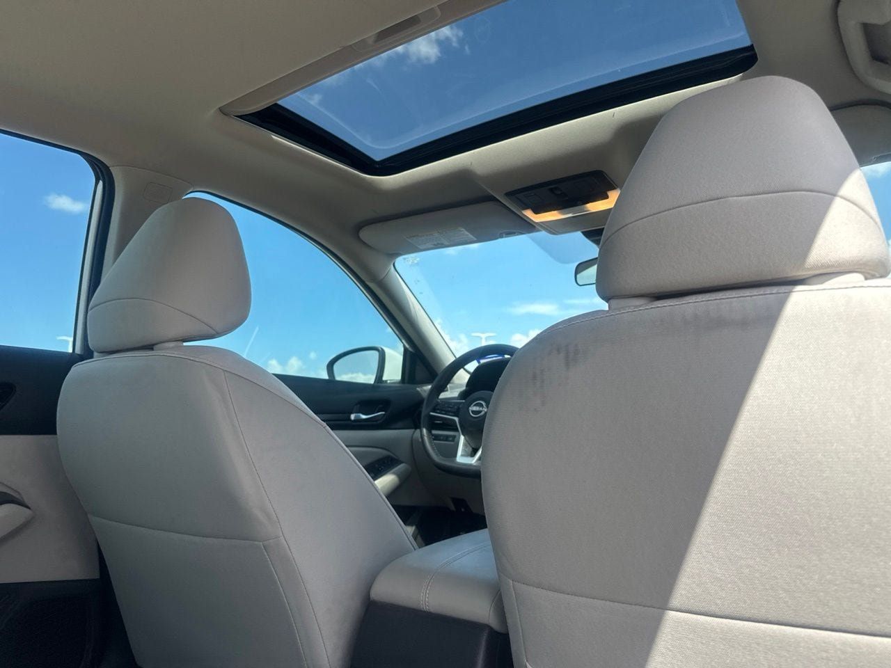 Certified 2024 Nissan Altima 2.5 SV w/ SV Premium Package FWD image 33