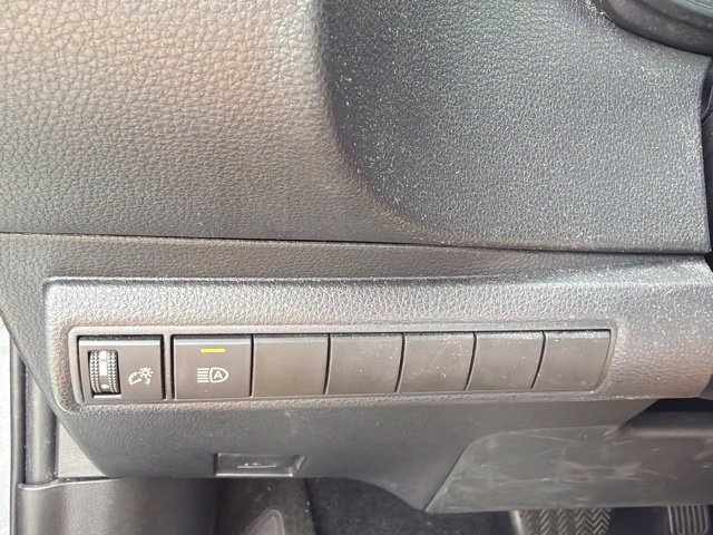 Used 2020 Toyota Corolla LE FWD image 27