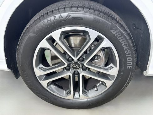 Used 2025 Audi Q5 Premium w/ Convenience Package AWD/4WD image 30