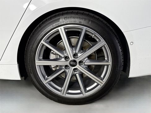 Used 2025 Audi A6 Premium Plus w/ Premium Plus Package image 33