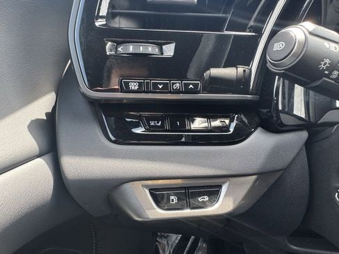 Used 2023 Lexus RX 350 Premium image 34