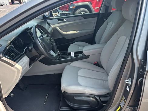 Used 2018 Hyundai Sonata SE FWD image 5