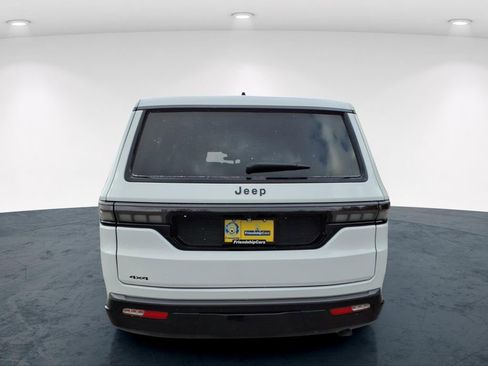 New 2026 Jeep Grand Wagoneer L Limited AWD/4WD image 8