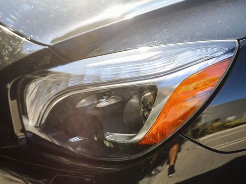 Used 2013 Mercedes-Benz SL 550 image 7