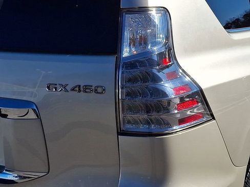 Used 2016 Lexus GX 460 image 12