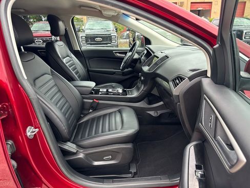 Used 2019 Ford Edge SEL w/ Equipment Group 201A FWD image 25