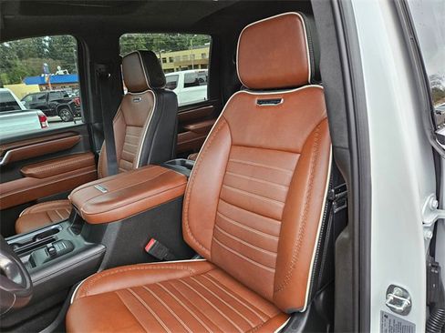 Used 2024 GMC Sierra 2500 Denali Ultimate image 13
