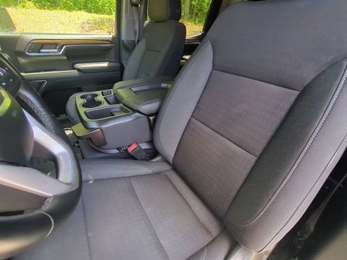 Used 2024 GMC Sierra 1500 SLE RWD image 27