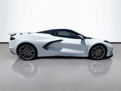 Used 2025 Chevrolet Corvette Stingray Premium Conv w/ Z51 Performance Package image 6