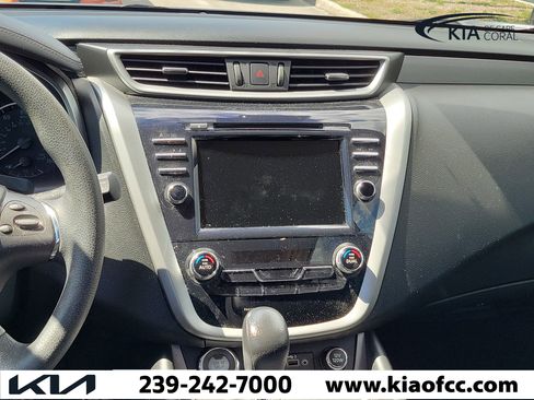Used 2022 Nissan Murano S FWD image 18