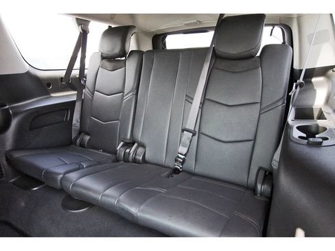 Used 2019 Cadillac Escalade ESV Premium Luxury AWD/4WD image 13