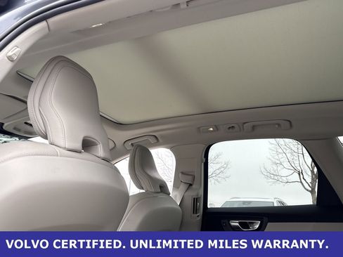 Certified 2023 Volvo XC60 B5 Plus w/ Climate Package image 32