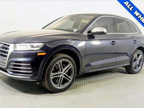 Used 2018 Audi SQ5 Premium Plus w/ Navigation Package image 2