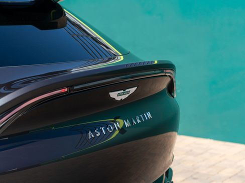 Used 2025 Aston Martin DBX 707 AWD/4WD image 23