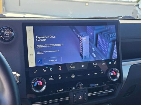 Certified 2025 Lexus GX 550 w/ Cold Area Package AWD/4WD image 25