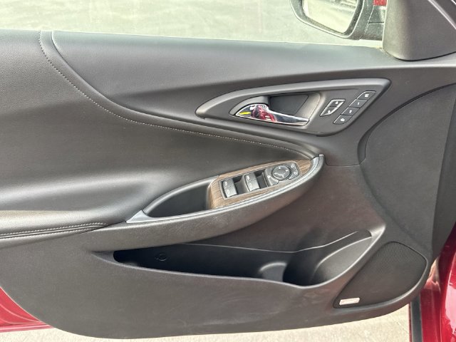 Certified 2019 Chevrolet Malibu Premier w/ Sun and Wheel Package FWD image 23