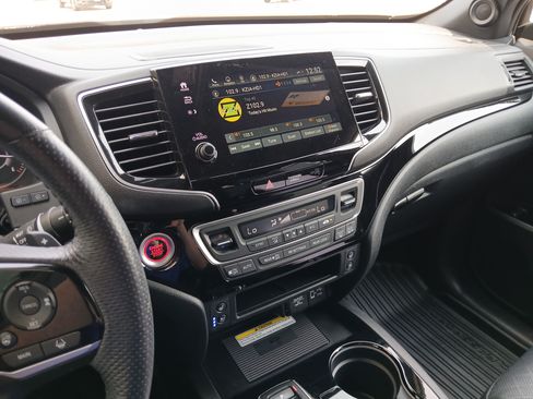Used 2023 Honda Passport Elite image 13