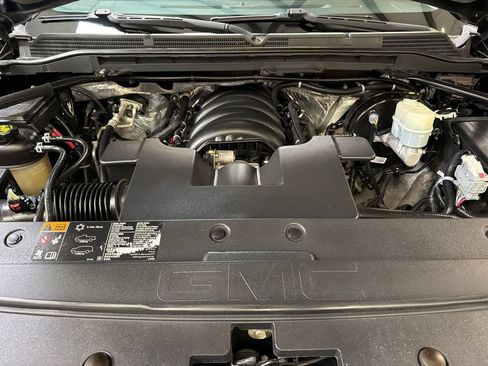 Used 2016 GMC Sierra 1500 Denali w/ Enhanced Driver Alert Package AWD/4WD image 54