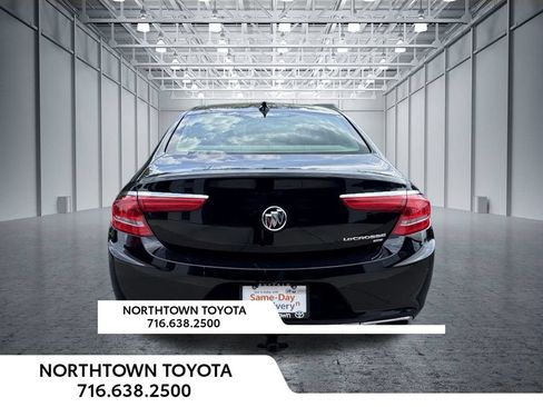 Used 2019 Buick LaCrosse Essence w/ Sun and Shade Package AWD/4WD image 6