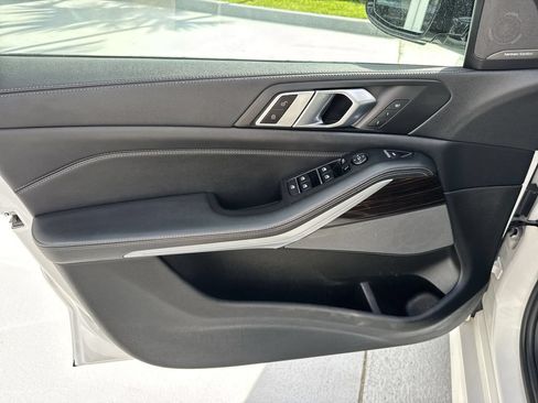Used 2020 BMW X5 xDrive40i w/ M Sport Package AWD/4WD image 39