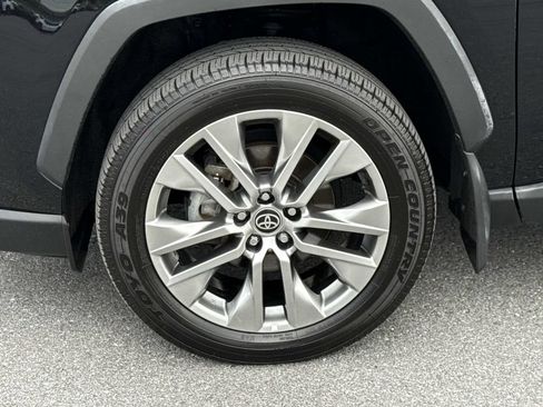 Used 2023 Toyota RAV4 XLE Premium AWD/4WD image 30