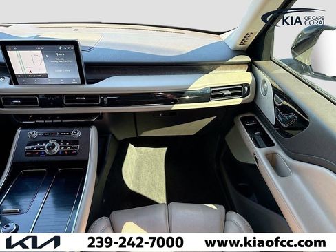 Used 2023 Lincoln Aviator Reserve w/ Equipment Group 201A image 19