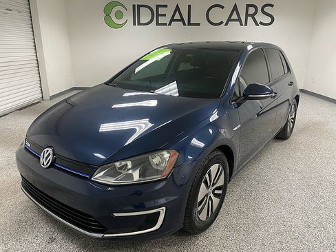 Used 2016 Volkswagen e-Golf SE w/ DC Fast Charging Package image 1