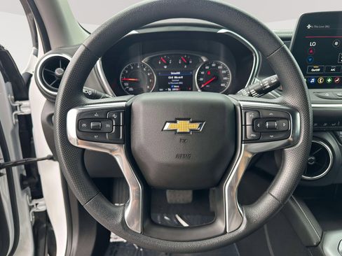 Used 2025 Chevrolet Blazer LT AWD/4WD image 15