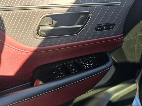 Used 2025 INFINITI QX80 Autograph w/ Autograph Exterior Package image 28