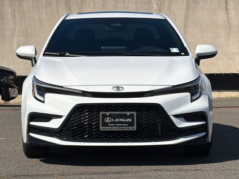 Used 2024 Toyota Corolla SE w/ SE Premium Package FWD image 10