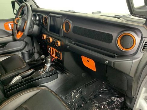 Used 2021 Jeep Gladiator Mojave AWD/4WD image 5