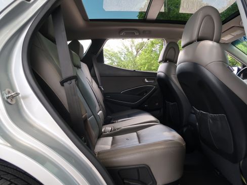 Used 2018 Hyundai Santa Fe Sport w/ 2.4L Tech Package 04 FWD image 40