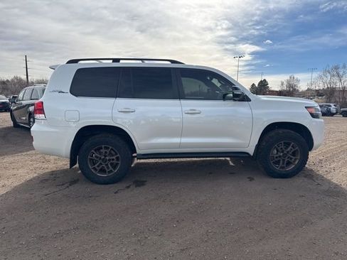 Used 2021 Toyota Land Cruiser Heritage Edition image 7