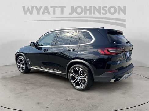 Used 2022 BMW X5 sDrive40i w/ Premium Package RWD image 3