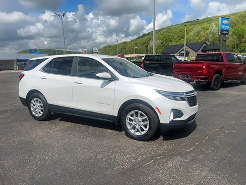 Used 2022 Chevrolet Equinox LT image 1