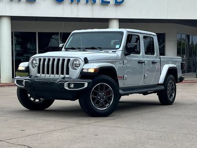 Used 2022 Jeep Gladiator Overland w/ Popular Equipment Package
