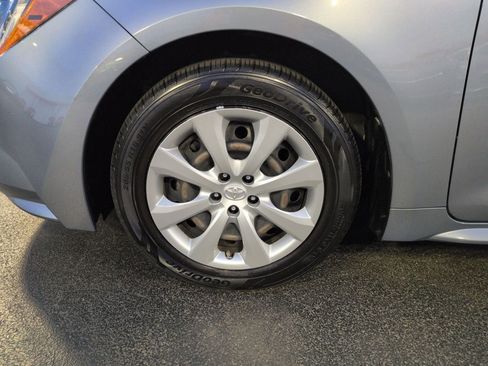 Used 2022 Toyota Corolla LE image 27